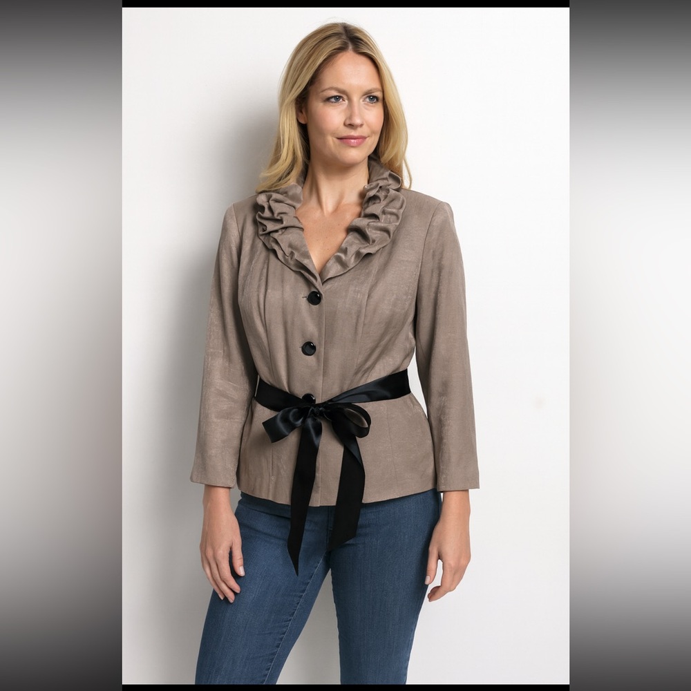 NWT Adrianna Papell Ladies Size 8 Metallic Grey Top